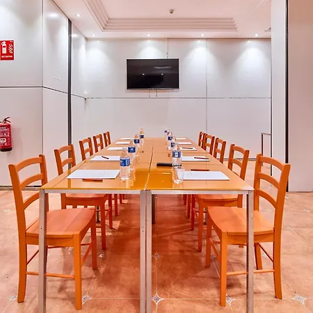 By Gaiarooms Szálloda