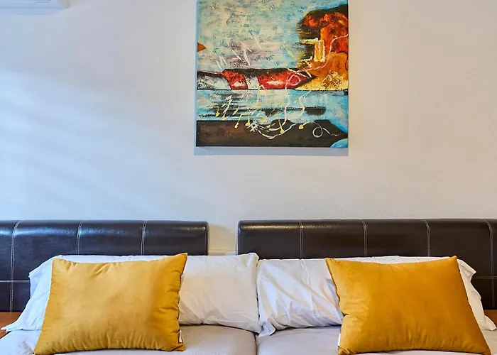 By Gaiarooms Hotel Villamayor (Salamanca)